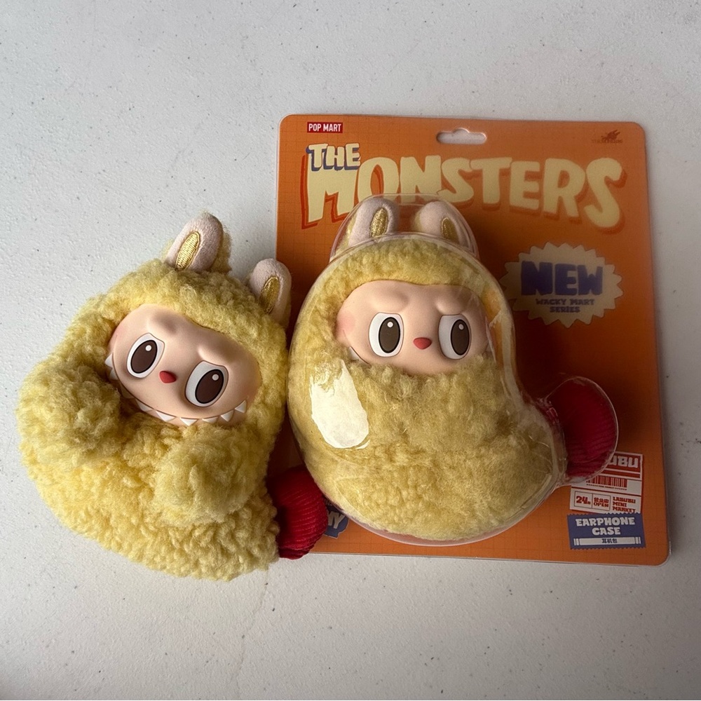 Pop Mart Labubu authentic Tempura Shrimp Wacky Mart zipper pouch keyring